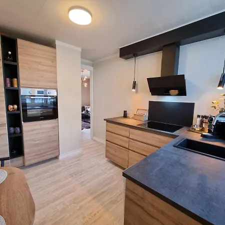 Modern And 2 Bedroom W/king Beds + Free Parking Апартаменты Ставангер